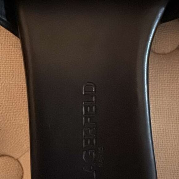 Karl Lagerfeld Paris Black Leather Chain Slide Sandal Size 35 - Picture 5 of 8